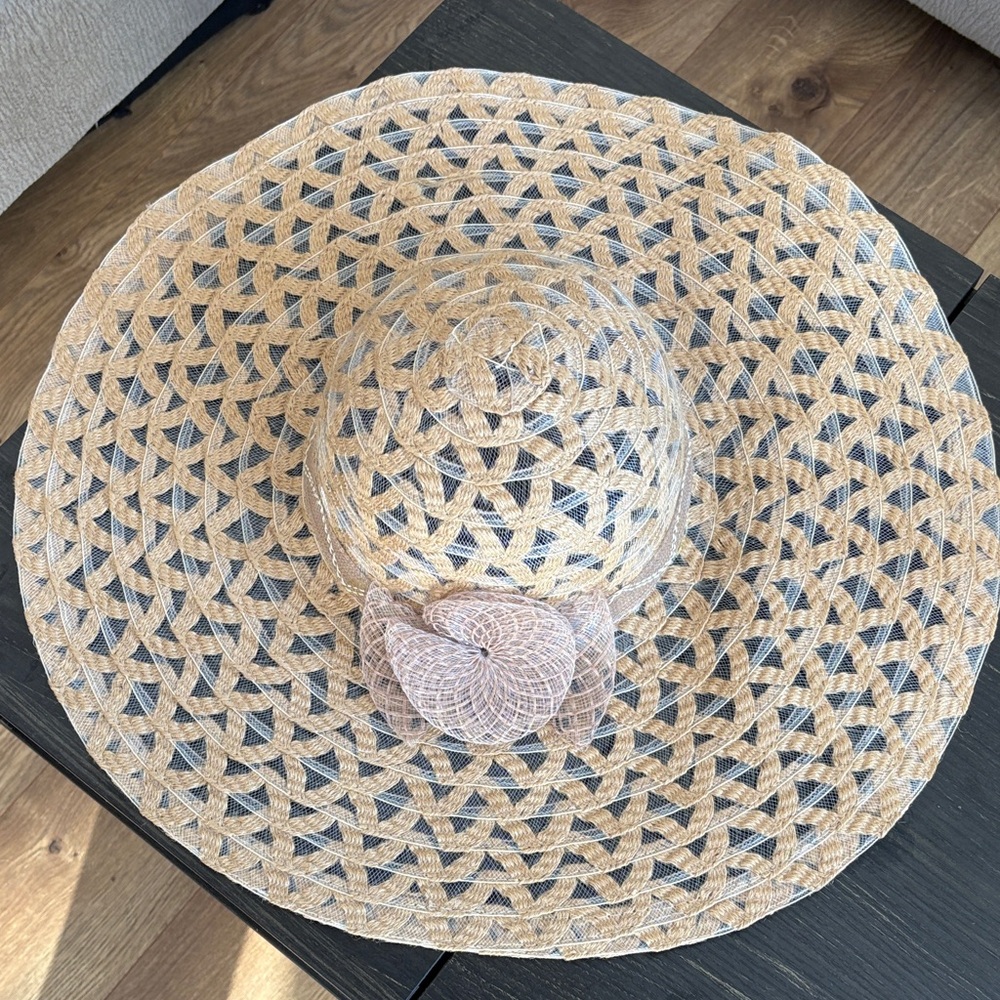 Tan Sun Hat with  Flower